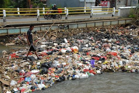 Sampah Di Sungai - balustradellc