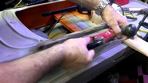 Sanding and restoring a vintage peddle car - muktibox.com