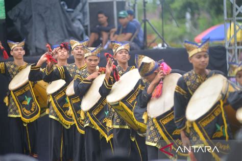 SANGGAR TAMBUA&TARI KESENIAN MINANG … - muktibox.com