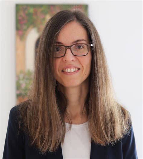 Sara Calzada - Dlala Studios - balustradellc