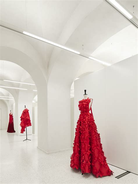 Sarocha's First Maison Valentino Haute Couture Experience - balustradellc