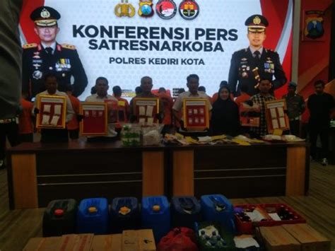 Satresnarkoba Polres Sukamara Berhasil Ungkap Kasus Tindak Pidana ... - balustradellc