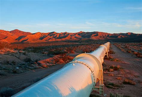 Saudi Arabia pushes east-west pipeline toward capacity amid ... - MSN - balustradellc