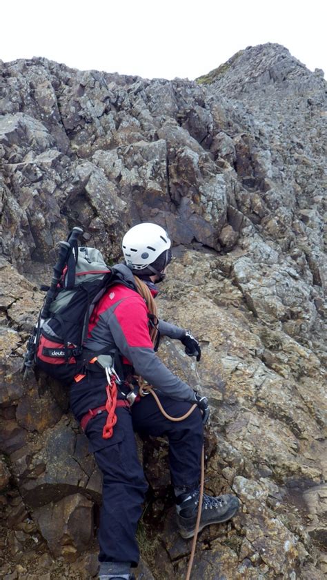 Scrambling whilst practicing short roping techniques. - balustradellc