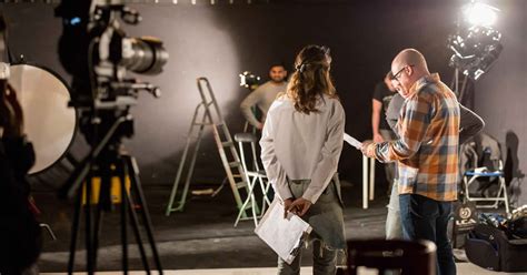 Screen Acting Classes & Online Course | Working Actors … - muktibox.com