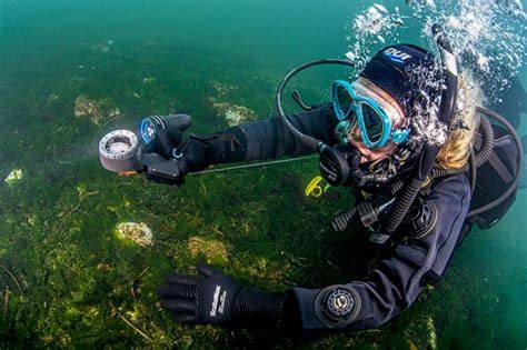 Scuba diving skills: underwater navigation - DIVE … - raincitystudios.com