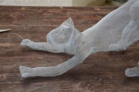 Sculpting in Wire Mesh - Video Selection - David Begbie - muktibox.com