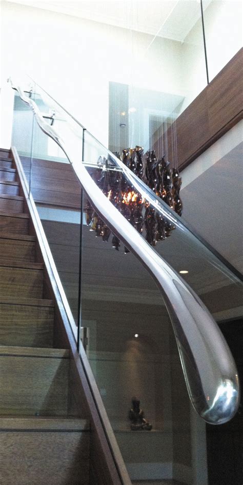Sculptural Handrail – Philip Watts Design - balustradellc