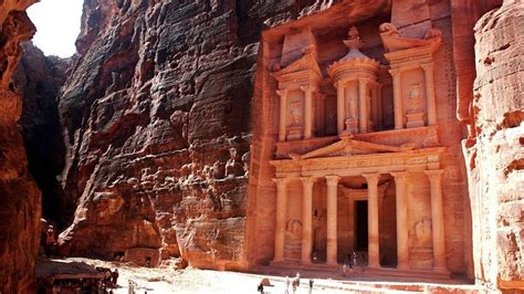 Secret tomb discovered beneath Wonder of the World - balustradellc