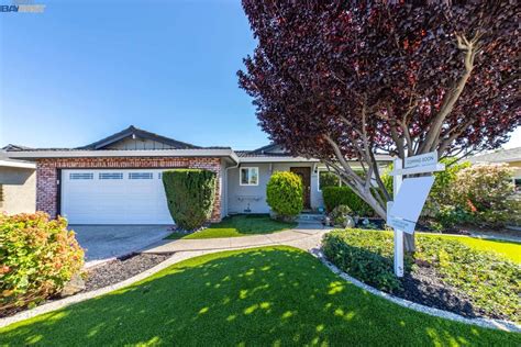 Seeking Photographer for Real Estate in and around Fremont, CA - balustradellc