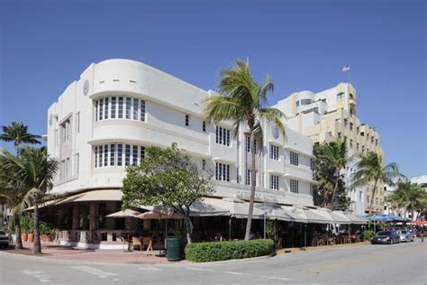 Sejarah dan Ciri Arsitektur Art Deco - balustradellc