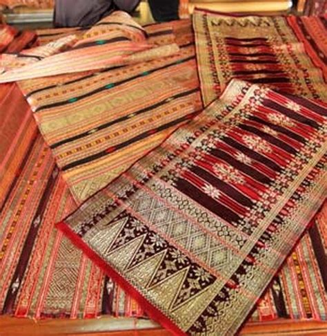 Sejarah Kain Tenun Indonesia - wintechmobiles.com