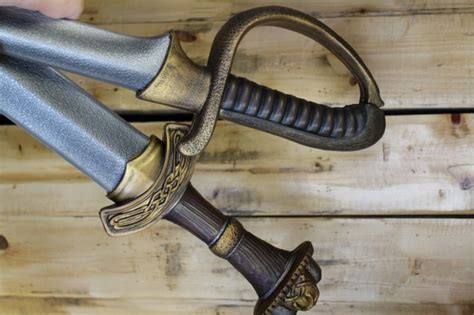 Sejarah Pedang dan Perkembangannya - balustradellc