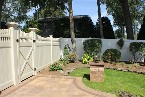 SELDEN FENCING & MASONRY COMPANY - Privacy Fencing. Dog Run Fencing ...