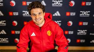 Senne Lammens transfer: Why Man Utd signed Belgian and not ... - BBC - balustradellc