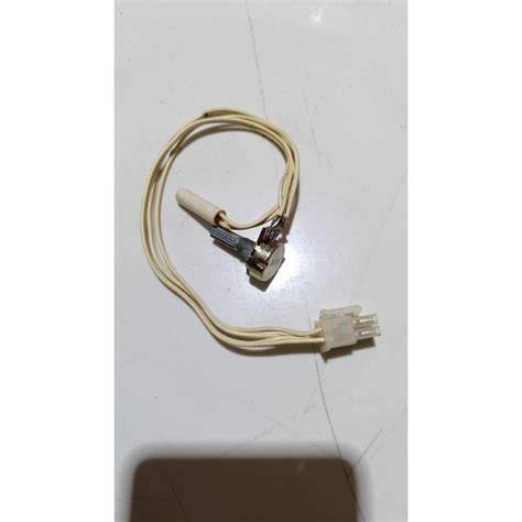 sensor/ thermistor kulkas LG original di Pilar17 - raincitystudios.com