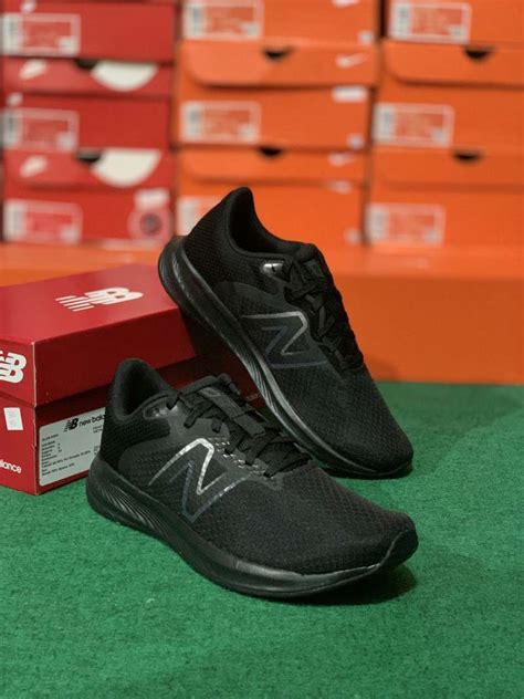 Sepatu new balance hitam original: Rp789 Rp1 Mulai dari abuabu putih