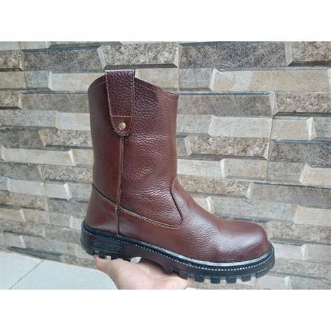 Sepatu Safety Resleting Kulit Sapi Asli Semi Boot Ujung Besi ... - raincitystudios.com