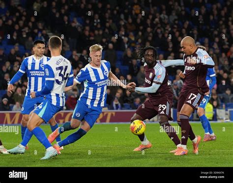 Sergi Roberto, Donyell Malen in action during the Serie A match - balustradellc