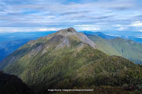 Serunya Menggapai Puncak Gunung Binaiya - balustradellc