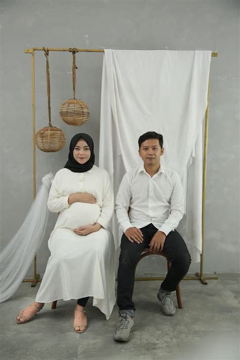 Setelah 2 tahun ga foto studio. Tau2 bayi udah gede. Dari maternity ... - balustradellc