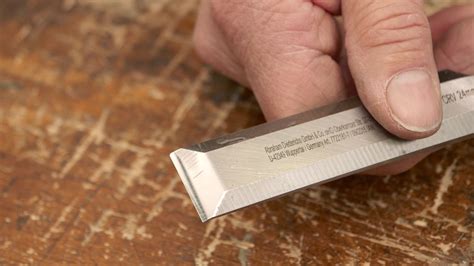 Setting Up and Sharpening a Chisel - Common … - balustradellc