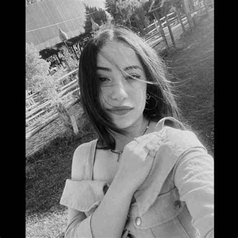 SF (@Selinfdn) 1000Kitap'ta 1000Kitap.