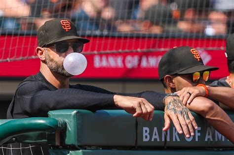 SF Giants: Do Farhan Zaidi’s comments mean Gabe Kapler is on the hot seat?