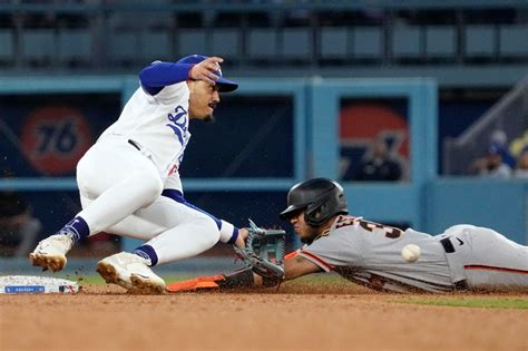 SF Giants vanquish Dodger Stadium demons with another come-from-behind win