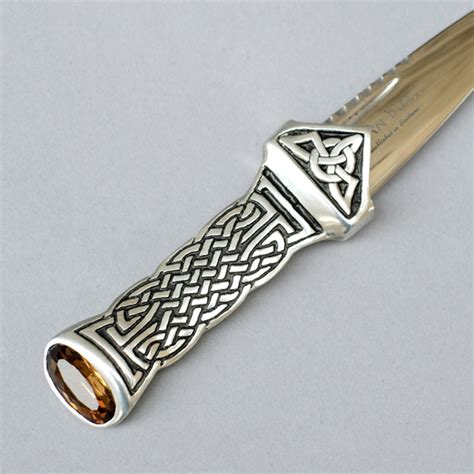 SGIAN DUBH – Highland Store