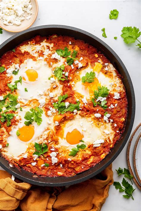 SHAKSHUKA | healthy breakfast recipe (or anytime of day recipe) - balustradellc