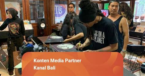 Sharing pengalaman piringan hitam pertama yang didengarkan - balustradellc