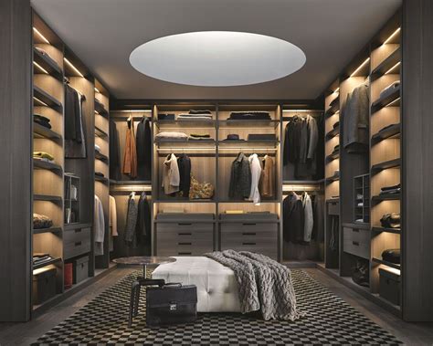 Shoe display idea ** lighting | Luxury closets design, Walk in closet ... - balustradellc