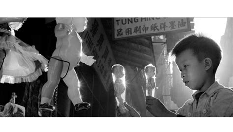 Shoot Storytelling Street Photography Like Fan Ho - balustradellc