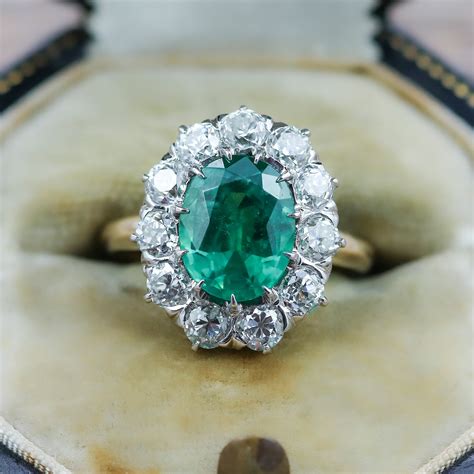 Shop Emerald Rings | Jared - balustradellc