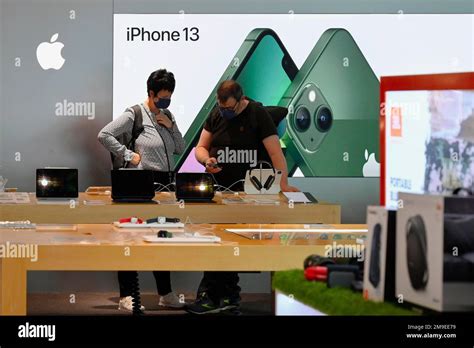 Shop iPhone 13 & 13 mini | Best Buy Canada - muktibox.com