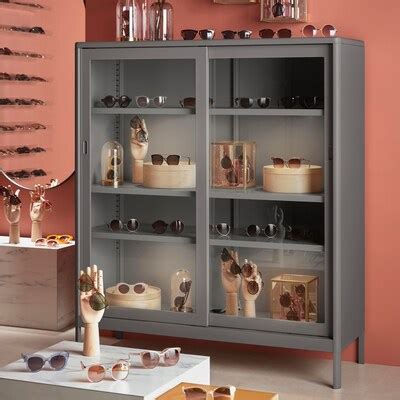 Showcase your collectibles with these display ideas - IKEA - balustradellc