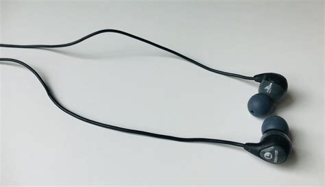 Shure SE112 Sound Isolating Earphones Test And Review - balustradellc