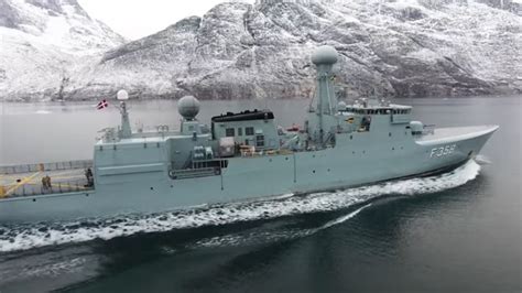 Siap-siap Invasi AS, Denmark Mulai Perkuat Militer di Greenland - balustradellc