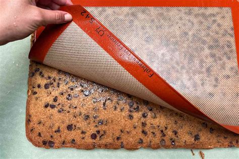 Silicone Baking Mat Review: The Truth After 50+ Bakes - balustradellc
