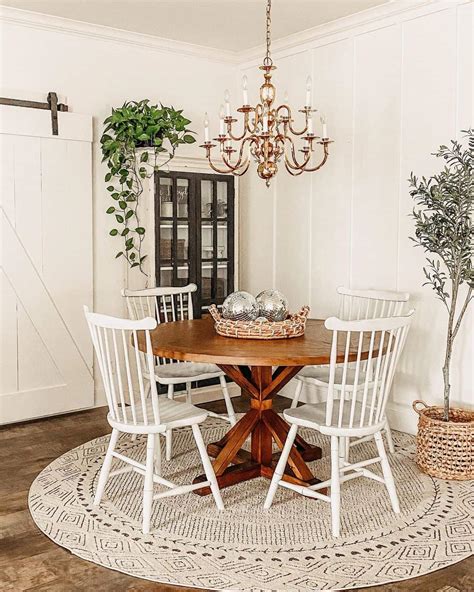 Silver table decoration ideas: Creative ways to style your table with ... - balustradellc