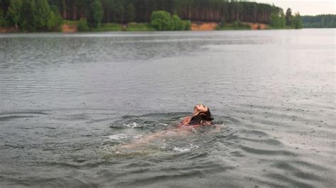 Simak Cara Mengatur Napas saat Berenang - balustradellc