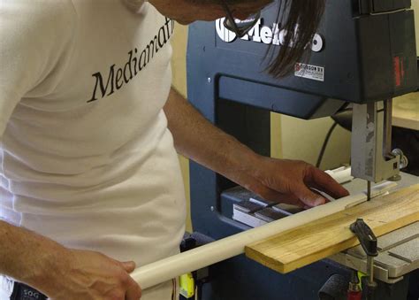 Simple, Easy Guide for How to Use a Band Saw - balustradellc