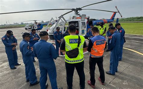 Simulasi evakuasi darurat melalui jalur udara saat mudik Lebaran di ... - balustradellc