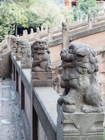 Singa batu - Wikipedia bahasa Indonesia, ensiklopedia bebas - balustradellc