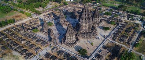 Singgah di Rumah Dewa Siwa - Historia - wintechmobiles.com