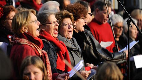 Singing kick starts social bonding - Science | AAAS - balustradellc