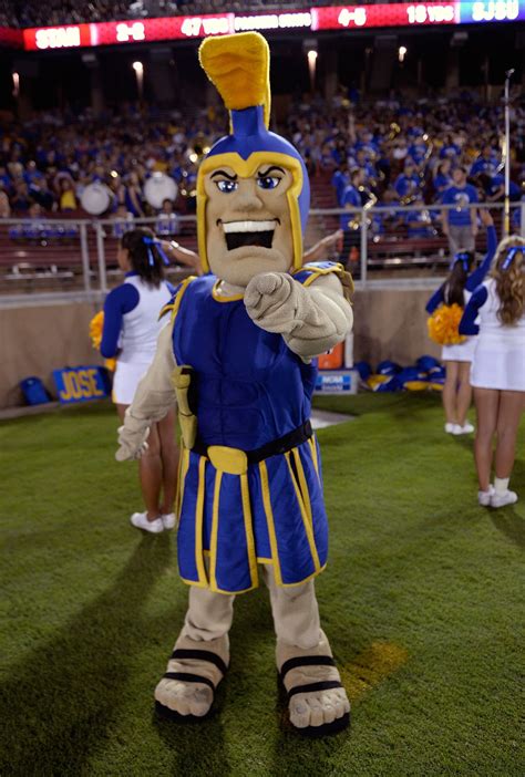 SJSU Spartans tune out negative chatter in pursuit of much-needed win at New Mexico