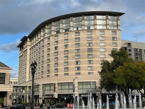 SJSU eyes prominent downtown San Jose hotel tower for student housing