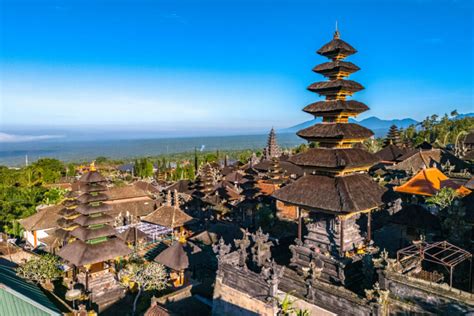 Skip Bali: This City Has More Impressive Temples, … - balustradellc